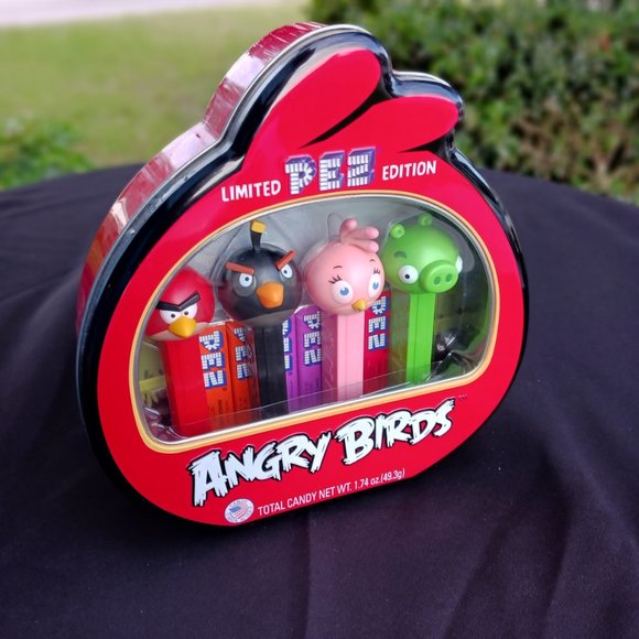 Angry Birds PEZ Dispensers Candy With Limited Edition Collector Tin NEW - Picture 2 of 7